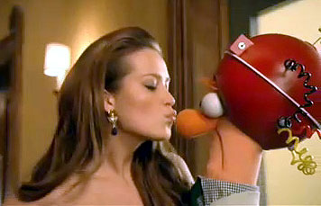 Beaker gets a kiss from Petra Němcová